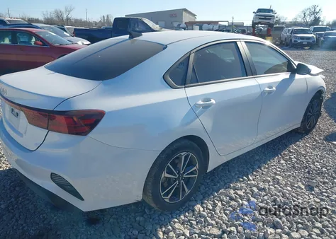 2022 Kia Forte Lxs из США, поврежденный, VIN 3KPF24AD1NE503855